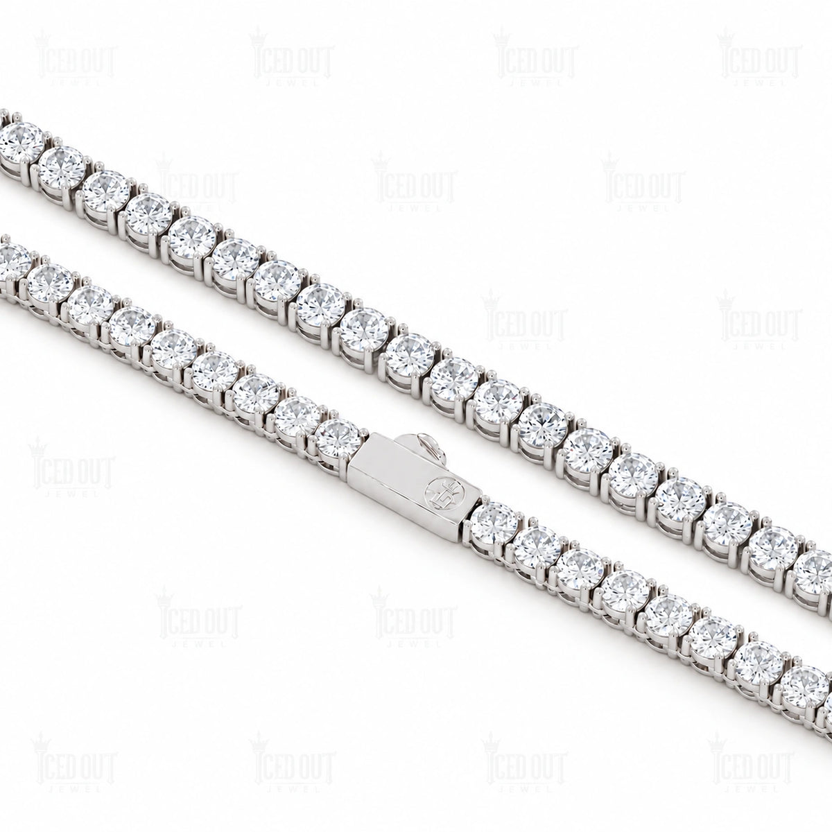 zoom view of tennis moissanite chain