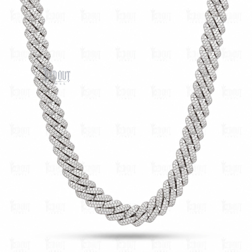 front view of 925 sterling silver moissanite cuban link chain​