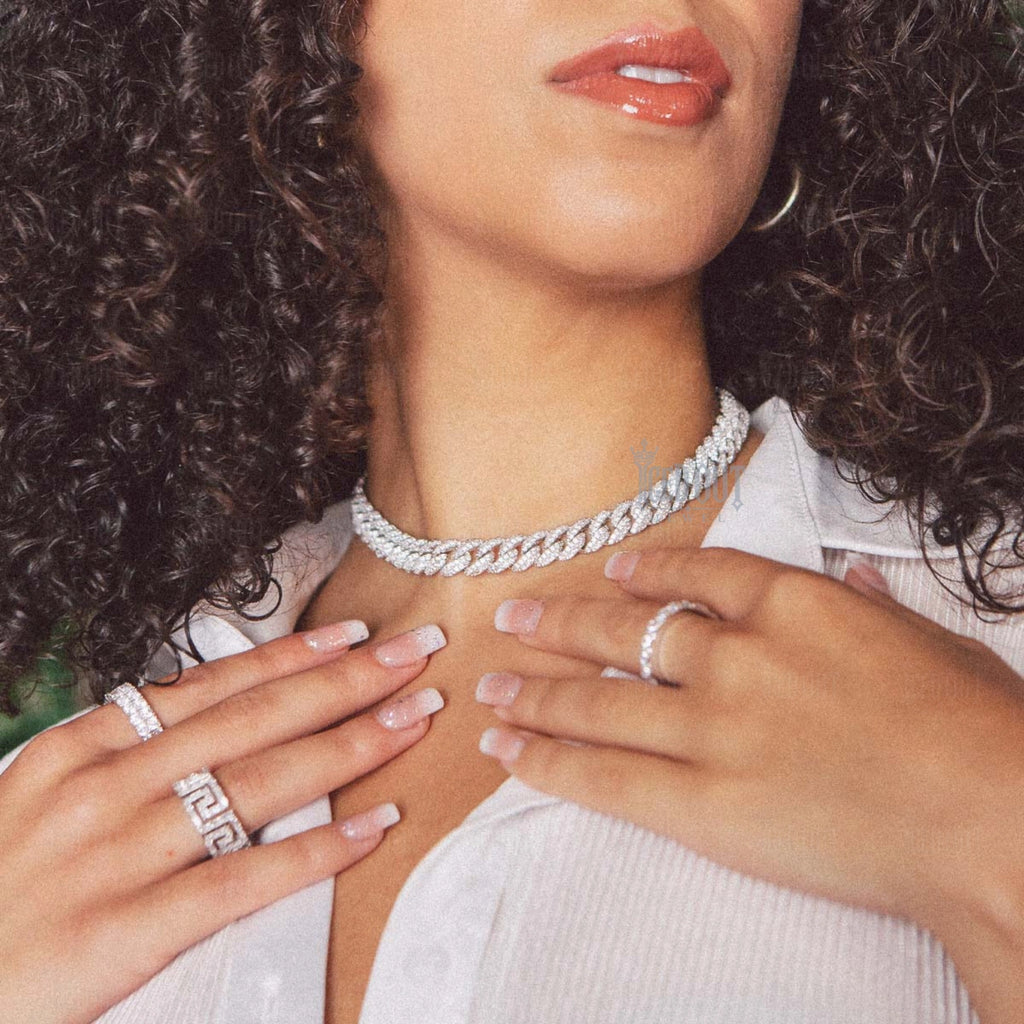 model view of moissanite cuban link chain