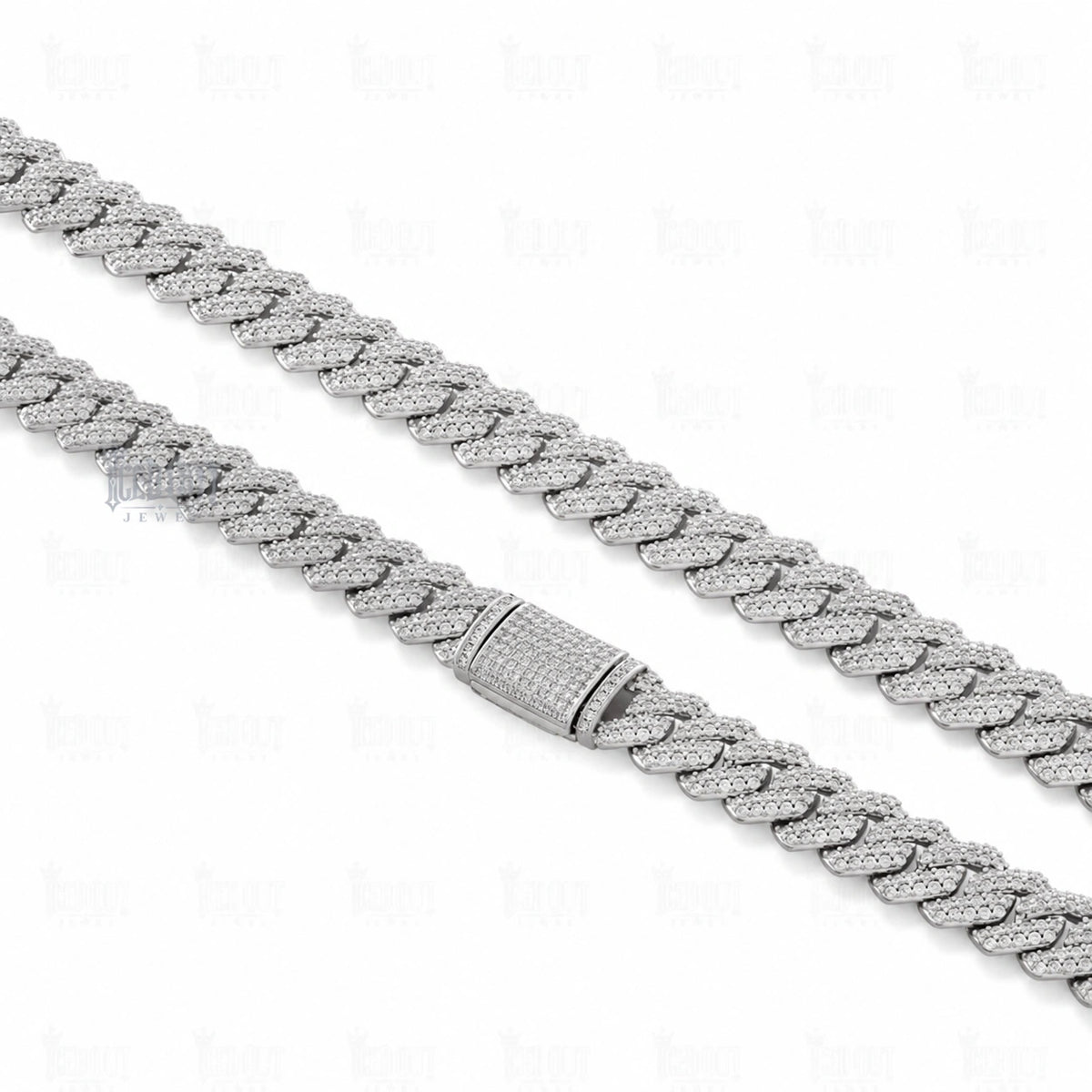 zoom view of cuban link moissanite chain​