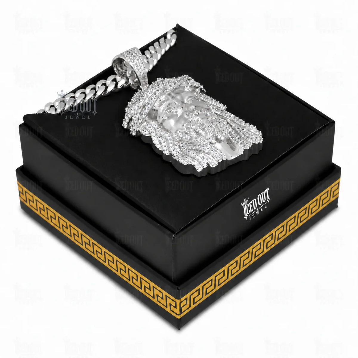 moissanite diamond necklace​ in box view


